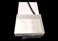 กล่องกระดาษสีขาวบรรจุภัณฑ์กล่องบรรจุด้วยการปิด Ribbon ผู้ผลิต