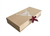 กล่องของขวัญงานฝีมือพับกระดาษกำมะหยี่ริบบิ้นปิดสำหรับบรรจุภัณฑ์ชุดแต่งงาน ผู้ผลิต
