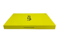 กล่องของขวัญสีเหลืองรูปหนังสือกล่องกระดาษแข็งพลิกด้านบนพร้อมที่จับแม่เหล็ก ผู้ผลิต